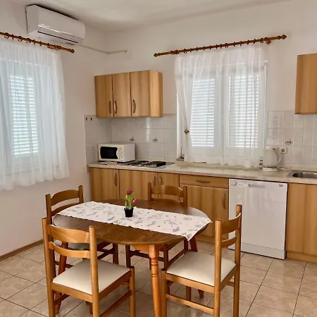 Apartament Emilija *