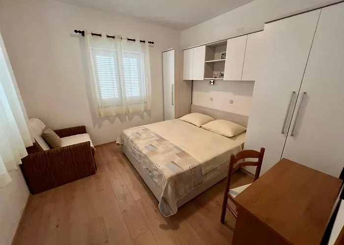 Apartment Emilija Supetarska Draga